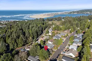 1420 SW Fairway Dr, Waldport, OR 97394 - Photo 40