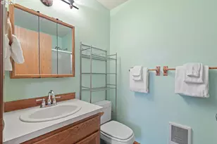 1420 SW Fairway Dr, Waldport, OR 97394 - Photo 16