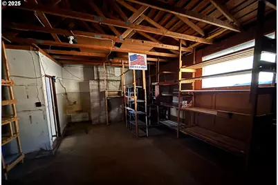 6571 Oakridge Dr, Gladstone, OR 97027 - Photo 32