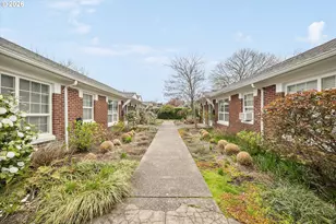 2633 NW Raleigh St, Portland, OR 97210 - Photo 10