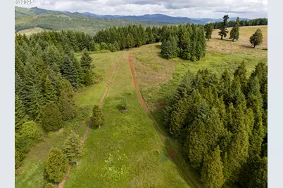 1066 Red Hill Rd, Oakland, OR 97462 - Photo 22