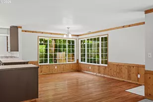 1910 Ash St, North Bend, OR 97459 - Photo 24