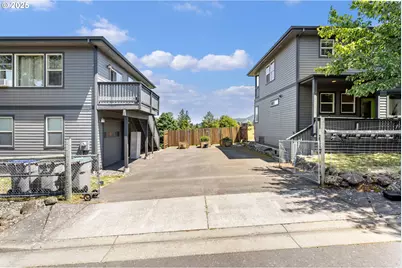 1105 29th St, Hood River, OR 97031 - Photo 1