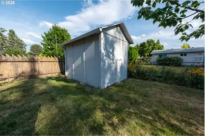 10107 Emily Dr, Island City, OR 97850 - Photo 40