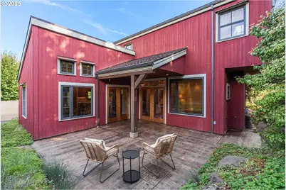 909 Nina Ln, Hood River, OR 97031 - Photo 2