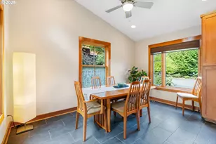 909 Nina Ln, Hood River, OR 97031 - Photo 14