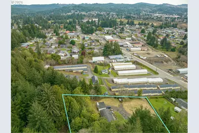 1361 Private Dr, Coquille, OR 97423 - Photo 12