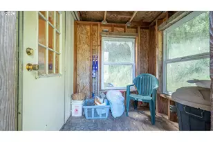 1361 Private Dr, Coquille, OR 97423 - Photo 30