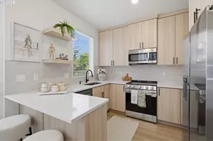 7033 SE 60th Ave, Portland, OR 97206 - Photo 6