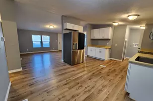 1819 SE Orient Dr, Gresham, OR 97080 - Photo 6