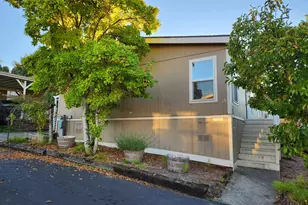 1819 SE Orient Dr, Gresham, OR 97080 - Photo 2
