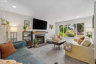 4617 SW Pomona St, Portland, OR 97219 - Photo 6