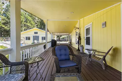 1160 Cleveland Loop Dr, Roseburg, OR 97471 - Photo 38