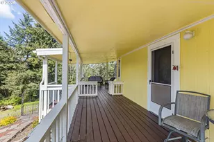 1160 Cleveland Loop Dr, Roseburg, OR 97471 - Photo 36