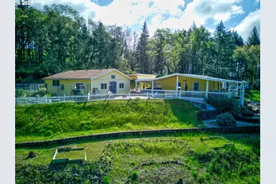 1160 Cleveland Loop Dr, Roseburg, OR 97471 - Photo 6