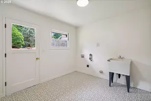 2736 SW Sylvania Terrace, Portland, OR 97219 - Photo 32