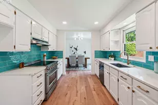 2736 SW Sylvania Terrace, Portland, OR 97219 - Photo 20