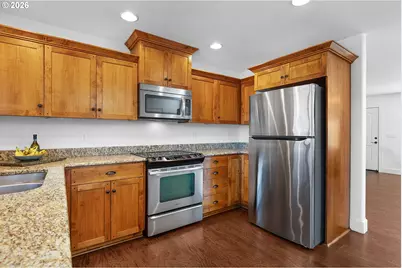 750 SE Tokay St, Winston, OR 97496 - Photo 12