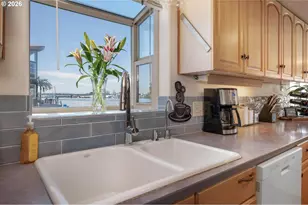 429 N Bridgeton Rd, Portland, OR 97217 - Photo 14