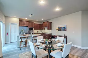 15566 SW Wren Ln, Beaverton, OR 97007 - Photo 8