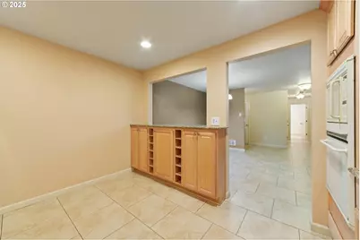 4460 SW Scholls Ferry Rd #3, Portland, OR 97225 - Photo 16