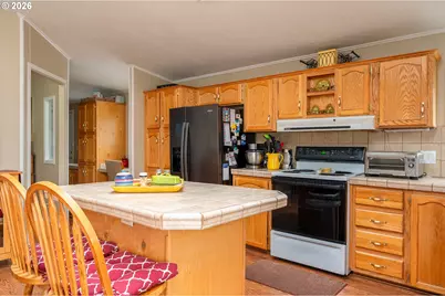 1949 SE Palmquist Rd #4, Gresham, OR 97080 - Photo 8