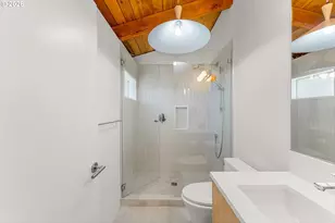 10200 SW Hawthorne Ln, Portland, OR 97225 - Photo 34