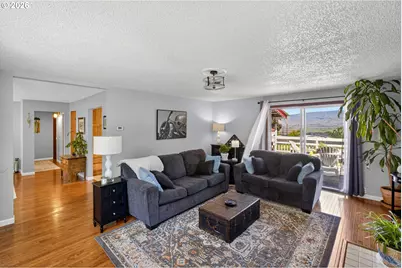 2215 E 16th St, The Dalles, OR 97058 - Photo 16