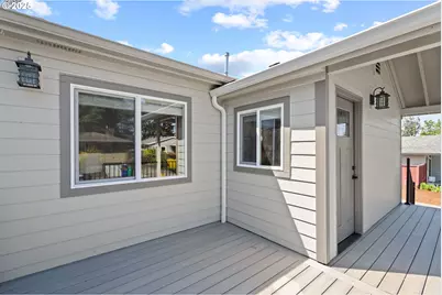 5020 SE Bush St, Portland, OR 97206 - Photo 6