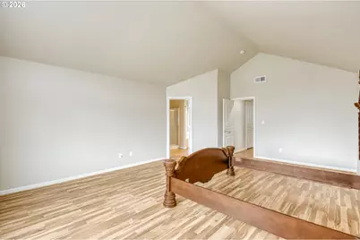 21626 SW Parkin Ln, Beaverton, OR 97003 - Photo 22