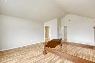 21626 SW Parkin Ln, Beaverton, OR 97003 - Photo 22