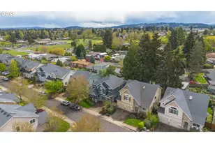 21626 SW Parkin Ln, Beaverton, OR 97003 - Photo 34