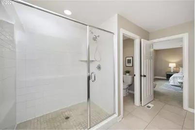 5566 SE Insley St, Portland, OR 97206 - Photo 38