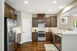 5566 SE Insley St, Portland, OR 97206 - Photo 10