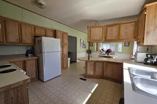 1200 E Central Ave, Sutherlin, OR 97479 - Photo 14