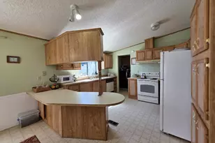 1200 E Central Ave, Sutherlin, OR 97479 - Photo 10