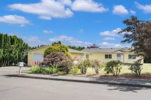 1544 Woodland Ave, Woodburn, OR 97071 - Photo 2