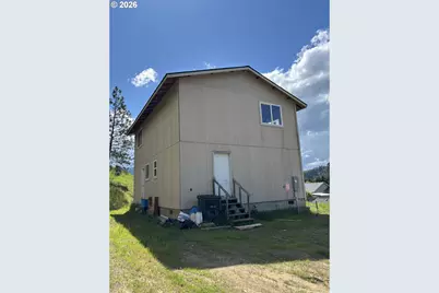 1336 NE Simpson Ln, Myrtle Creek, OR 97457 - Photo 2