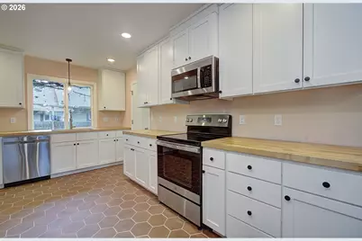 1301 NW 40th St, Vancouver, WA 98660 - Photo 10