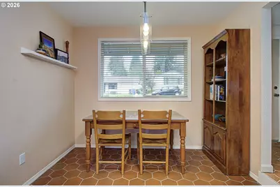 1301 NW 40th St, Vancouver, WA 98660 - Photo 8