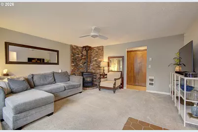 1301 NW 40th St, Vancouver, WA 98660 - Photo 4