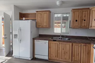 3250 Sandpiper Dr, Coos Bay, OR 97420 - Photo 10