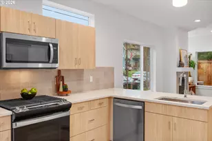 1406 N Jarrett St, Portland, OR 97217 - Photo 6