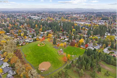 19230 SW Prospect Pl, Beaverton, OR 97078 - Photo 44