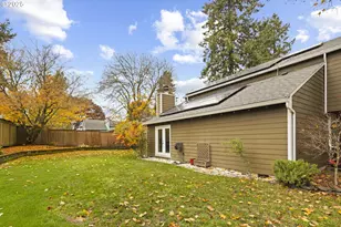 19230 SW Prospect Pl, Beaverton, OR 97078 - Photo 36