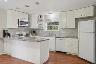 12720 SE Market St, Portland, OR 97233 - Photo 8