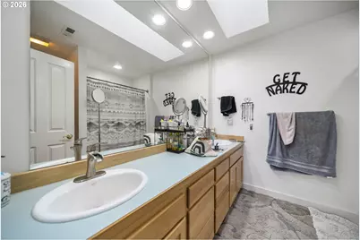1421 NE Market Dr, Fairview, OR 97024 - Photo 18