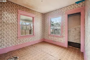 6356 N Denver Ave, Portland, OR 97217 - Photo 12