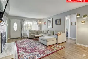 3540 SE 160th Ave, Portland, OR 97236 - Photo 4