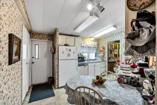 2511 SE River Rd, Hillsboro, OR 97123 - Photo 18